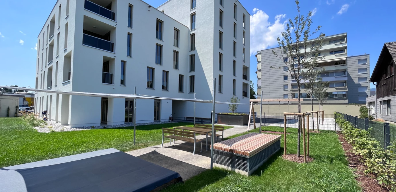 Die neue Wohnanlage in der Dornbirner Straße in Lustenau hat Rhomberg Bau erst jüngst fertiggestellt. Die neue Wohnanlage in der Dornbirner Straße in Lustenau hat Rhomberg Bau erst jüngst fertiggestellt.
